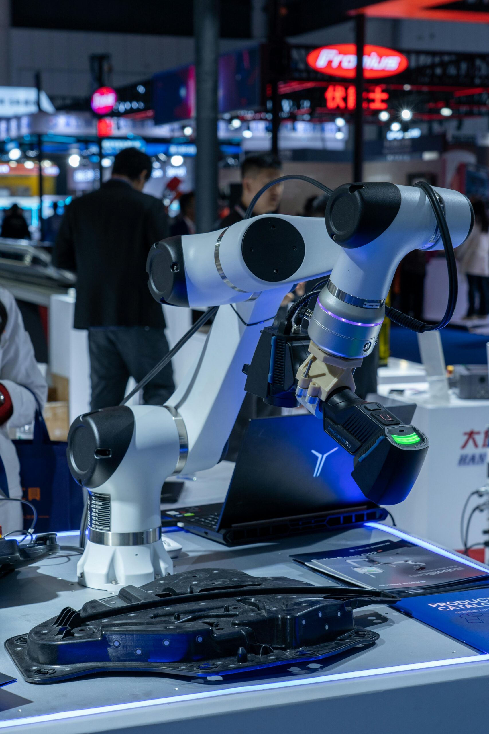 Machine Vision ทำงานร่วมกับ Robot ได้อย่างไรในโรงงานอัตโนมัติ?